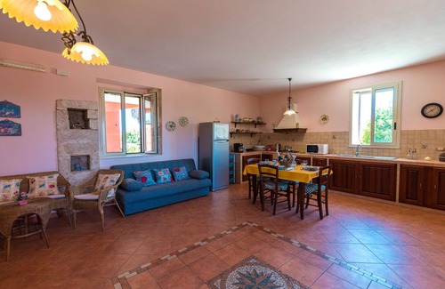 Floridia Villa | Villa Adria