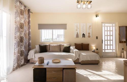Salamis Villa | Villa Aelia Luxury Maisonette