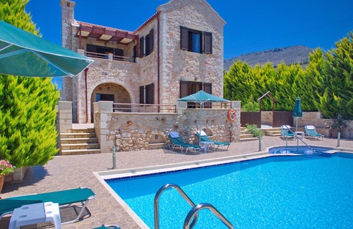 Kokkinon Khorion Villa | Villa Afrati
