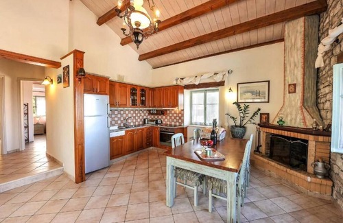 Koutsi Villa | Villa Agathi - Two Bedroom Villa, Sleeps 4