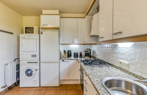 Navata Villa | Villa 'Agnes' with Shared Pool, Private Terrace and Wi-Fi