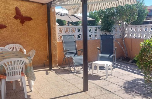 Portiragnes-Plage House | Villa airconditioned located in the secured residence "Les Tamaris" only 350m from the sea, wifi,.