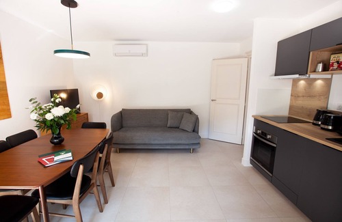 Le Canon House | Villa Aitama