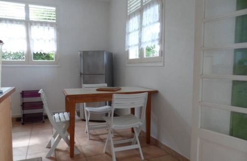 Morel Cottage | Villa Alamanda for 2-4 people less than 50 meters from the Caribbean Sea