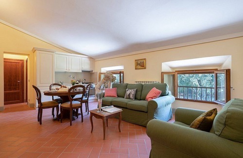 Ronta Villa | Villa Aldina: A spacious and welcoming villa in a history-rich eighteenth-century estate, with Free WI-FI.