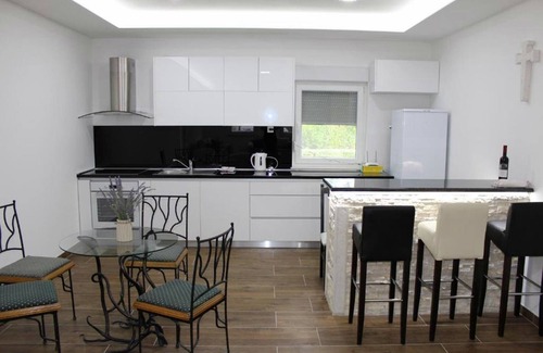Ljubuski Villa | Villa Aleksandra - Three Bedroom House with Swimming Pool