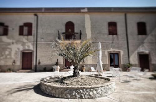 Racalmuto House | VILLA ALESSI - dimora storica