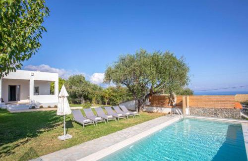 Chlomos Villa | Villa Alkyoni Mare