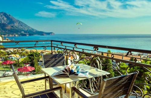 Becici Apartment | Villa Allende
