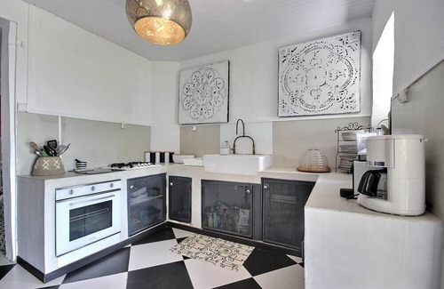 Saint-Pierre Villa | Villa Alma Da Lua - Four Bedroom Villa, Sleeps 10