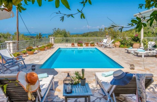 Rantatika Villa | Villa Aloni
