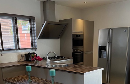 Jan Thiel Villa | Villa Alonso - Four Bedrooms family friendly house within walking distance of th