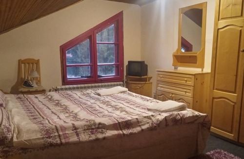 Maritsa Villa | Villa Alpina 4 Bedroom 2 bathroom Borovets Center