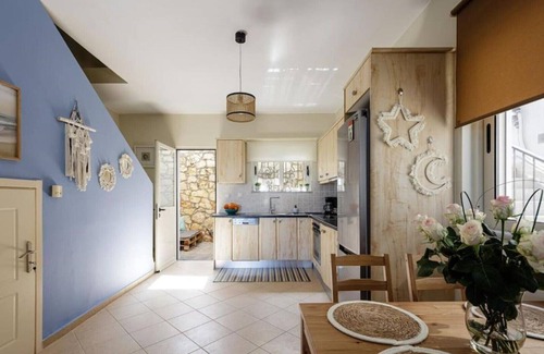 Megala Chorafia Villa | Villa Alysso, fully equipped, modern with shared pool & sea and mountain view