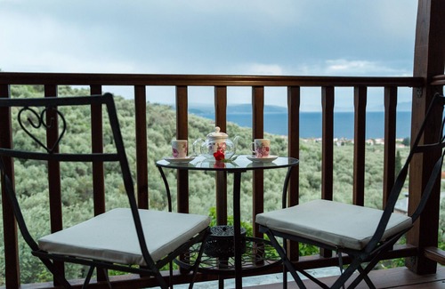 South Pelion House | Villa Amanti, a Charming Traditional Old Stone House in Pelion.