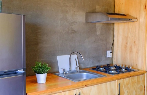 Valle de Guadalupe Villa | Villa Amarilla - Casas VV