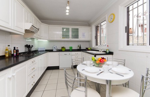 El Madronal Villa | Villa Americas. Beautiful 6 Bedroom Villa. Private Heated Pool