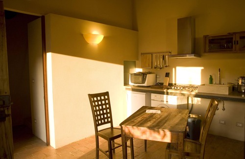 Brenna Apartment | Villa Amedeo apartment Giotto 15 km from Siena