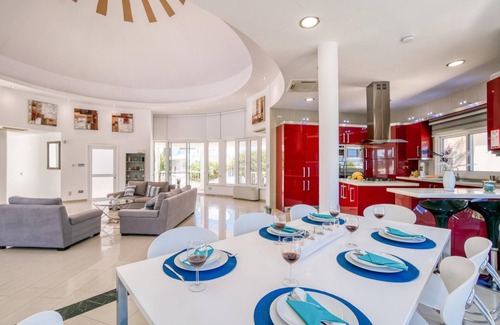 Softades Villa | Villa Amelia by Ezoria Villas