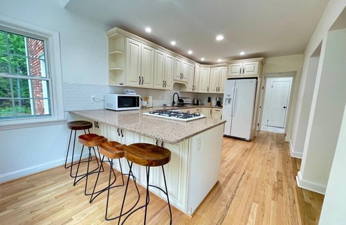 Bloomfield Hills House | Villa Amis, a modern take on a historic gem