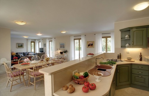 Karigador Villa | Villa Ana, privacy 5* Villa with large Garden, Child friendly, 300m to beach