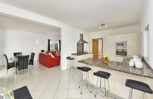 Sao Bras de Alportel Villa | Villa Ana - Four Bedroom Villa, Sleeps 8