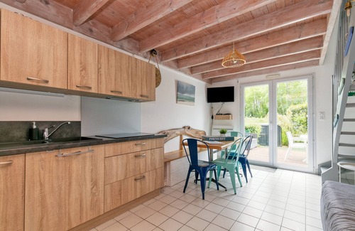 Pornichet Villa | Villa 'Anabel Au Calme Proche Plage' with Private Terrace, Private Garden and Wi-Fi
