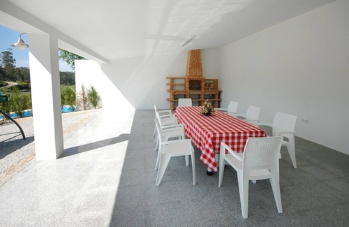 Paradela Villa | Villa Anabela - Three Bedroom Villa, Sleeps 6