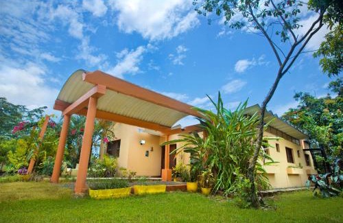 La Vega Province House | VILLA ANACAHUITA, Limonal
