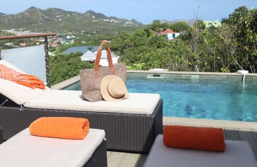 Morne de Depoudre Villa | Villa Anakao | Near Ocean - Located in Tropical Saint Jean with Private Pool