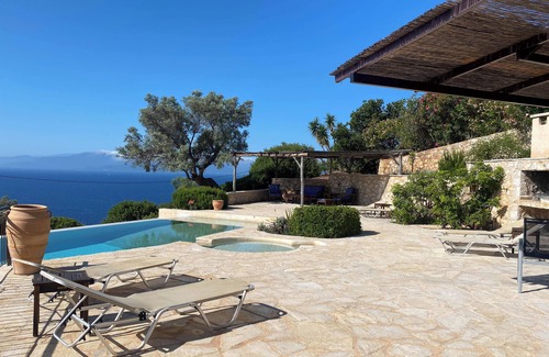 Sivota Villa | Villa Anatoli - Luxury seafront villa with private infinity pool