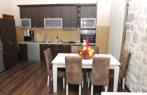 Skaljari Apartment | Villa Andrea-Three Bedroom Apartment