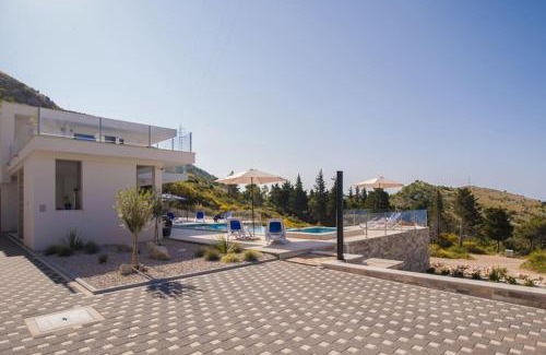 Ravno Villa | Villa Andrea with private pool near Dubrovnik