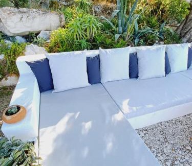 Katsarata Villa | VILLA ANDRONIKI
