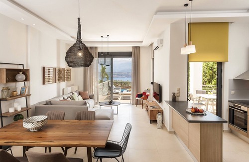 Sternes Villa | Villa Anemi