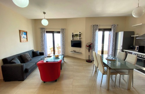 Mochlos House | Villa Anemos Spacious house on ocean front with private rooftop swimming pool,