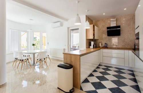 Murter Villa | Villa Anfiteatro Adriatico with Pool