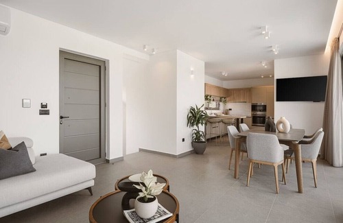 Galatas House | Villa Angel | Estel Residences