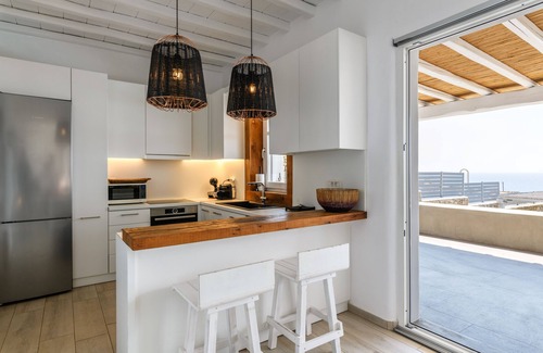 Kalafatis Villa | Villa Angelika/Pink Pelican by the beach