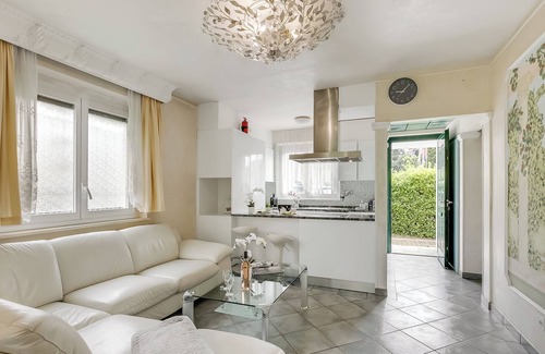 Caslano Villa | Villa Anita, Caslano, Switzerland