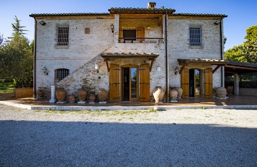 Mosciano Sant'Angelo Villa | Villa Anna - Homelike Villas