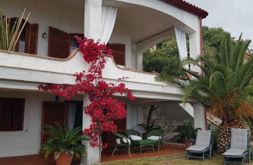 Fuscaldo Apartment | Villa Anna - Apartment with a stunning sea view just minutes from the beach