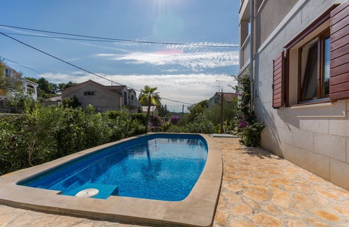 Cove Makarac (Milna) Apartment | Villa Anna GF - Best Island vacation - Luxury stay near the beach