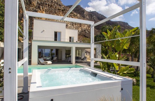 Pizzolungo Villa | Villa Annalisa - Vacation villa rental with private pool near Trapani, Sicily