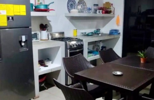 Monterrico House | Villa Anonasnn