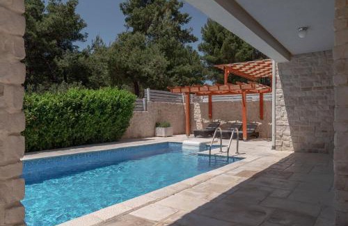 Pitve Villa | Villa Anouk