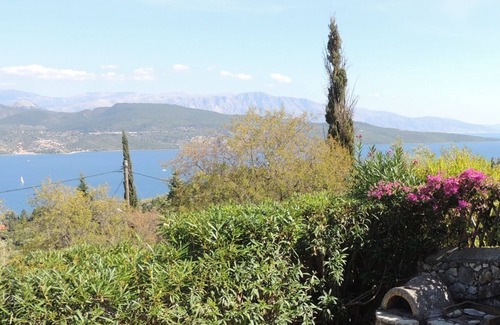 Katouna Villa | Villa Anthea Rossa - Α wonderful villa for up to 6 persons