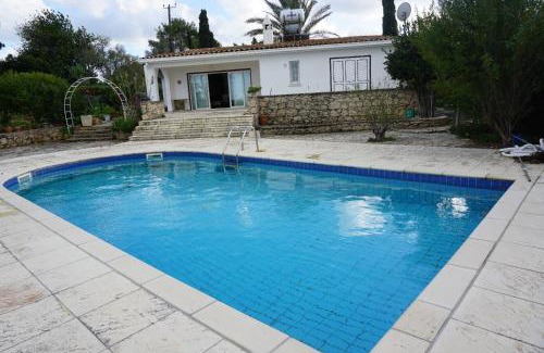 Myrtou Villa | Villa Anthos in Tepebaşı (Diorios)
