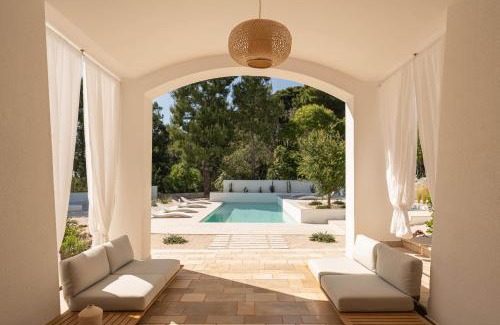 Selva di Fasano Villa | Villa Arabesca