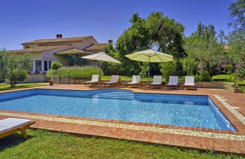 Kavran Villa | Villa Arbora * quiet location, 4000 m2 garden, private pool, free WiFi
